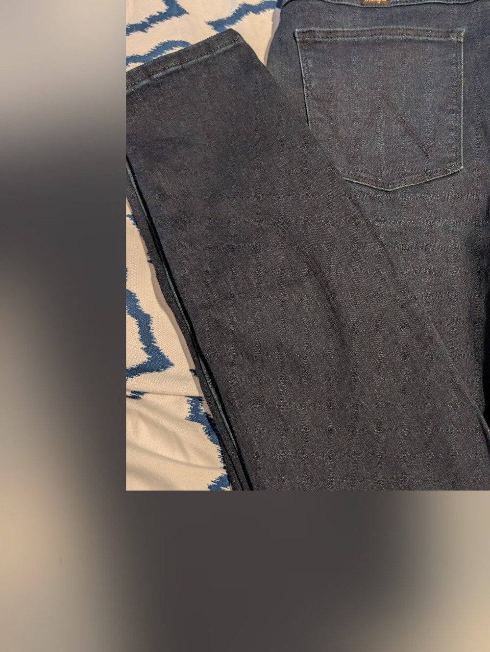 Wrangler Jeans in Dark Indigo. Skinny Fit. Size 16. NWT